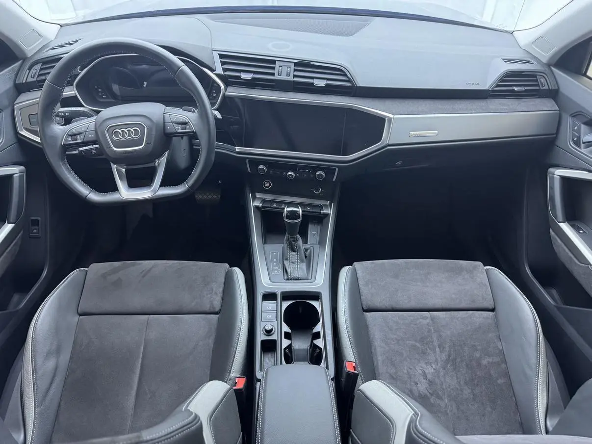 Audi Q3 2022 35 TFSI