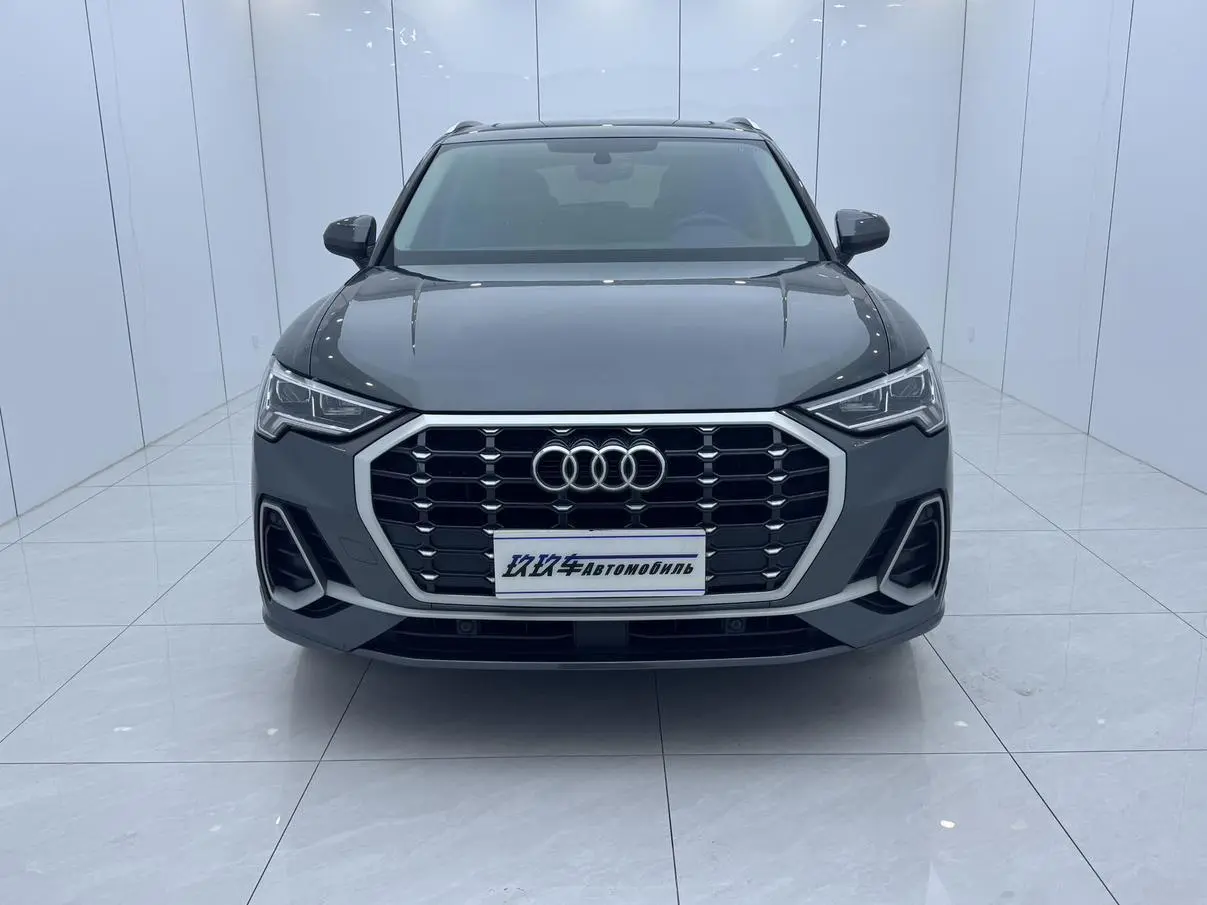 Audi Q3 2022 35 TFSI