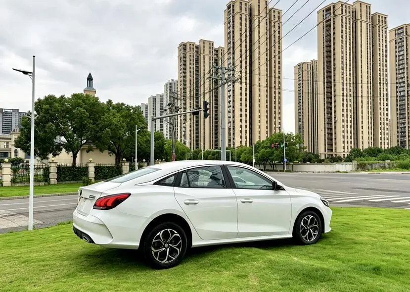 MG MG5 2021 300TGI DCT