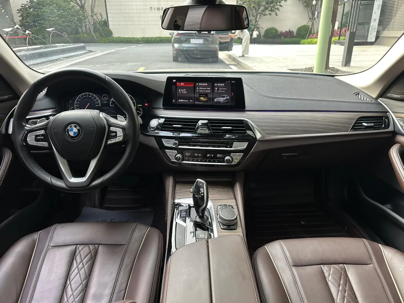 BMW 5 Series 2019 530Li Leading Luxury Package