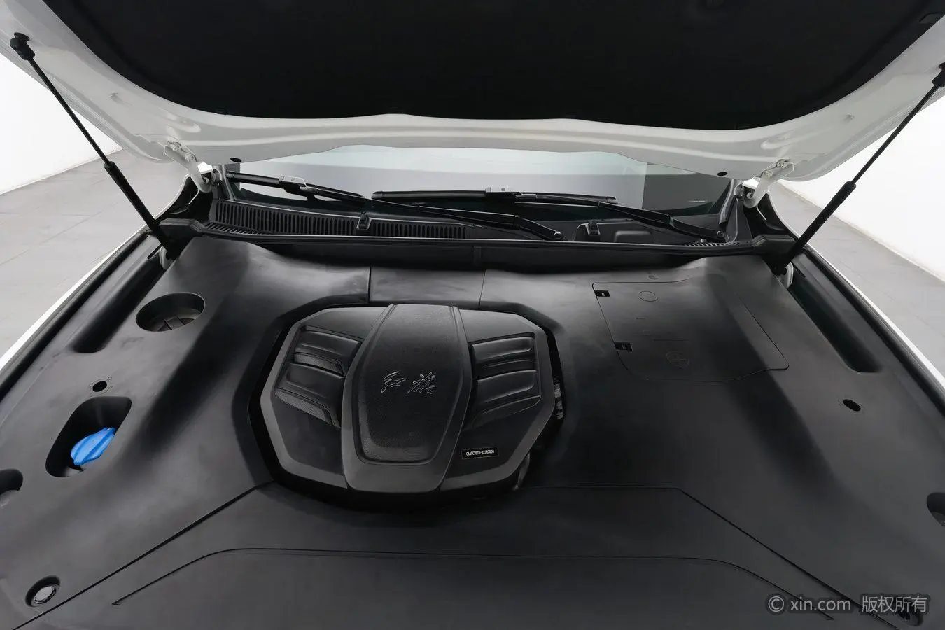 Hongqi HS5 2019 2.0T Smart Connected 4WD