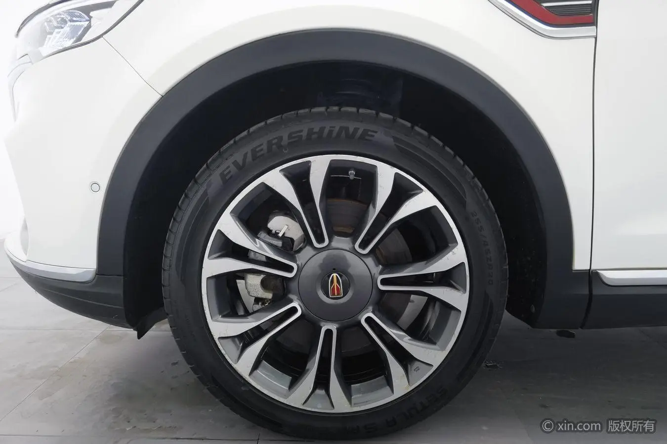 Hongqi HS5 2019 2.0T Smart Connected 4WD