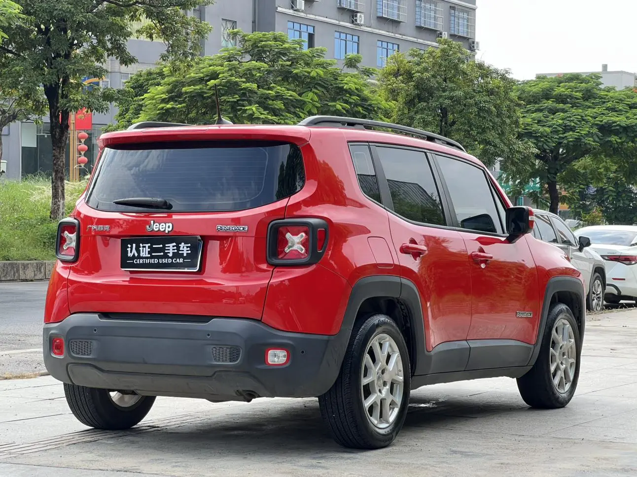 Jeep Renegade 2019 220T Auto Leading