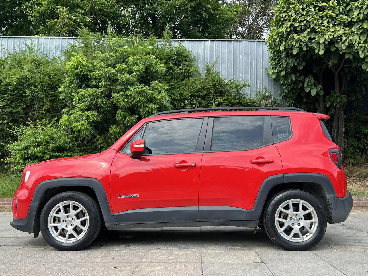 Jeep Renegade 2019 220T Auto Leading