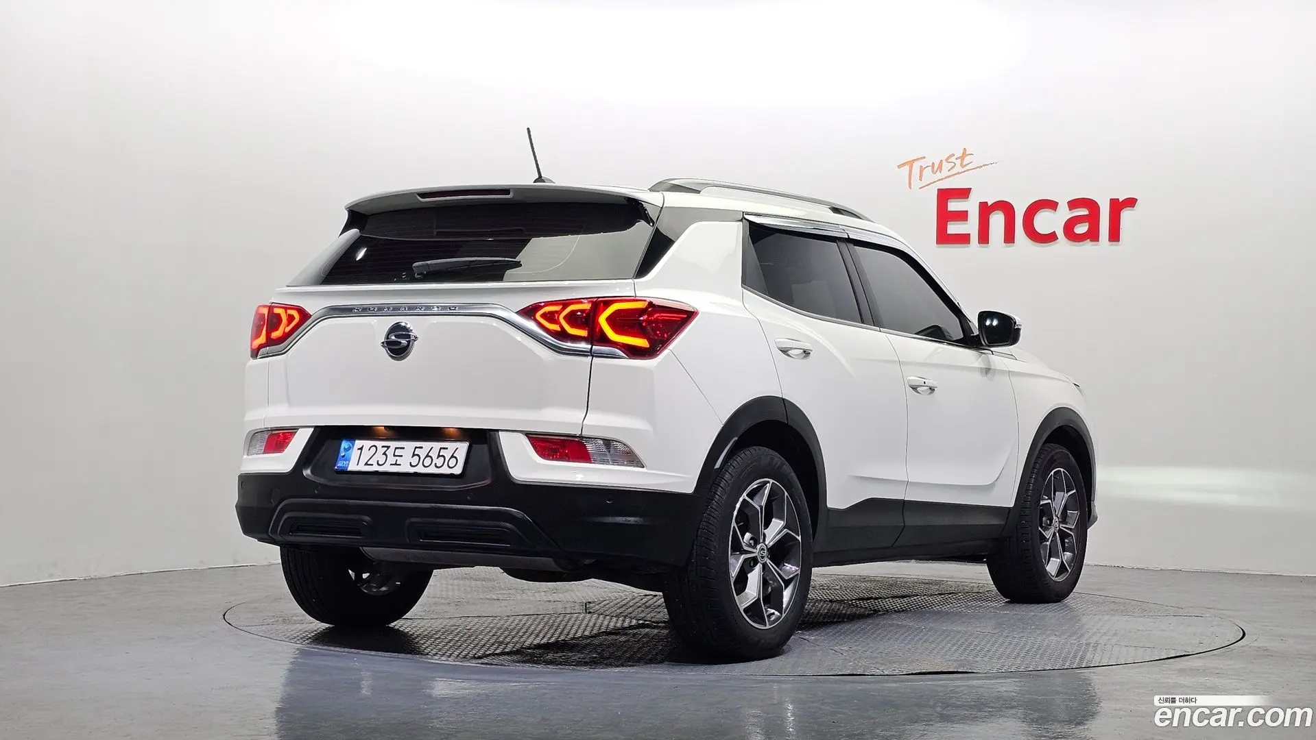 KG Mobility KORANDO Gasoline 1.5 2WD C7