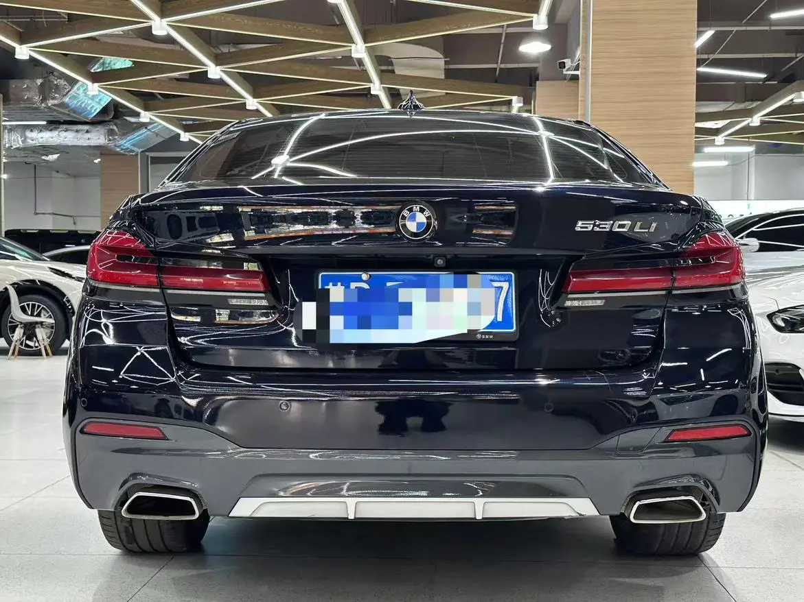 BMW 5 Series 2021 530Li Leading M Sport Package