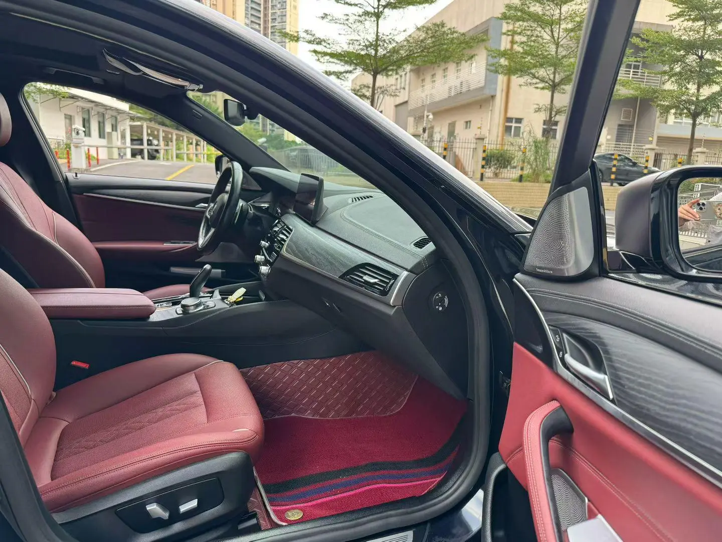 BMW 5 Series 2021 530Li Leading M Sport Package