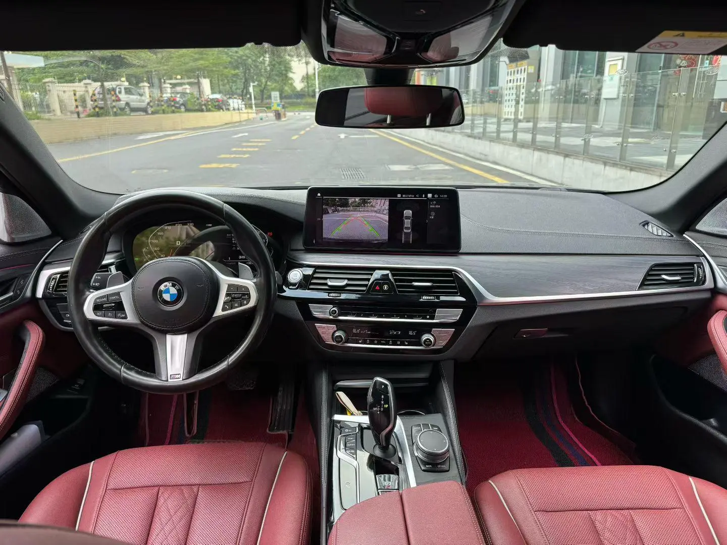 BMW 5 Series 2021 530Li Leading M Sport Package
