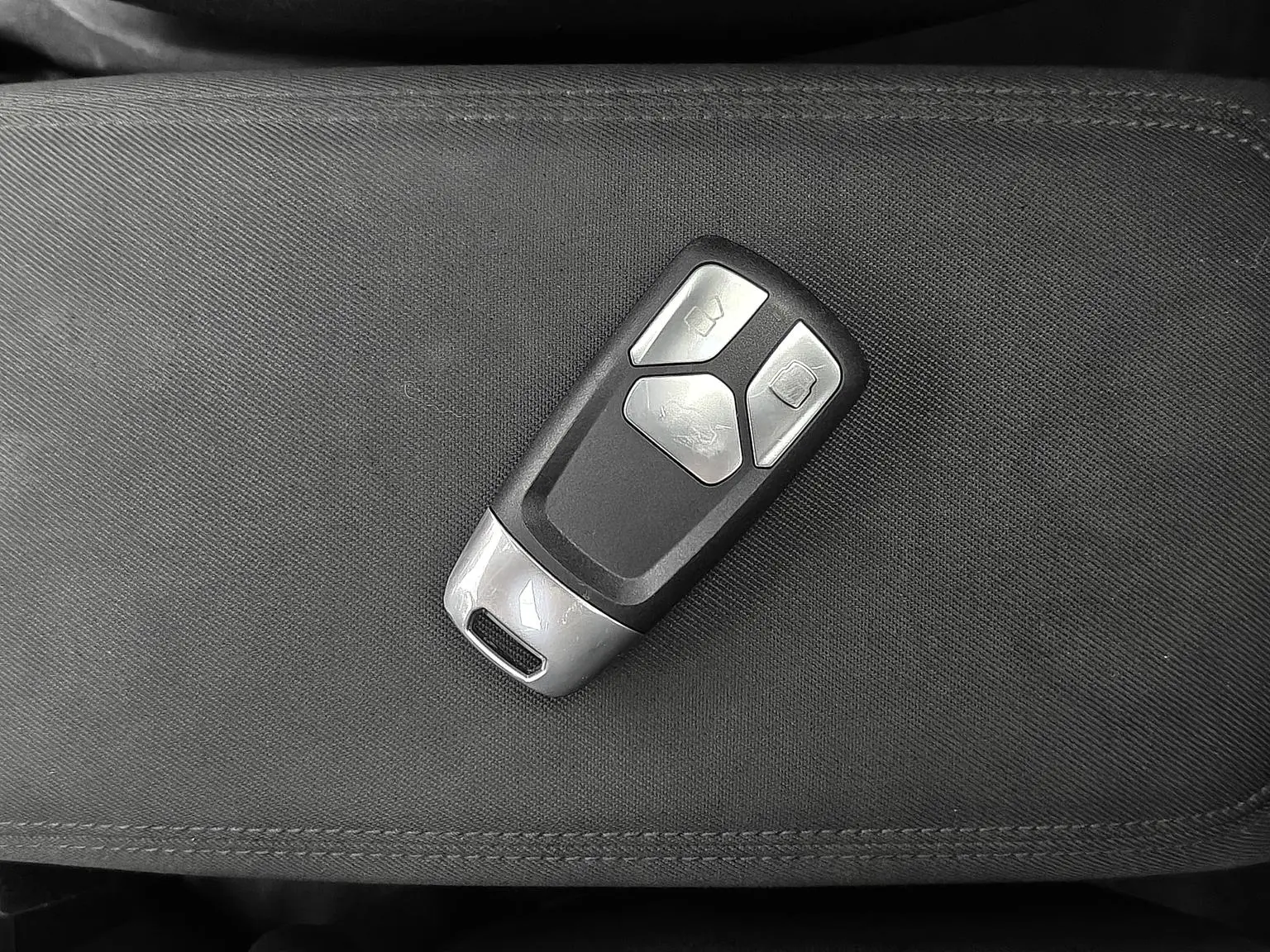 Audi Q2L 2020 35TFSI Progressive Dynamic