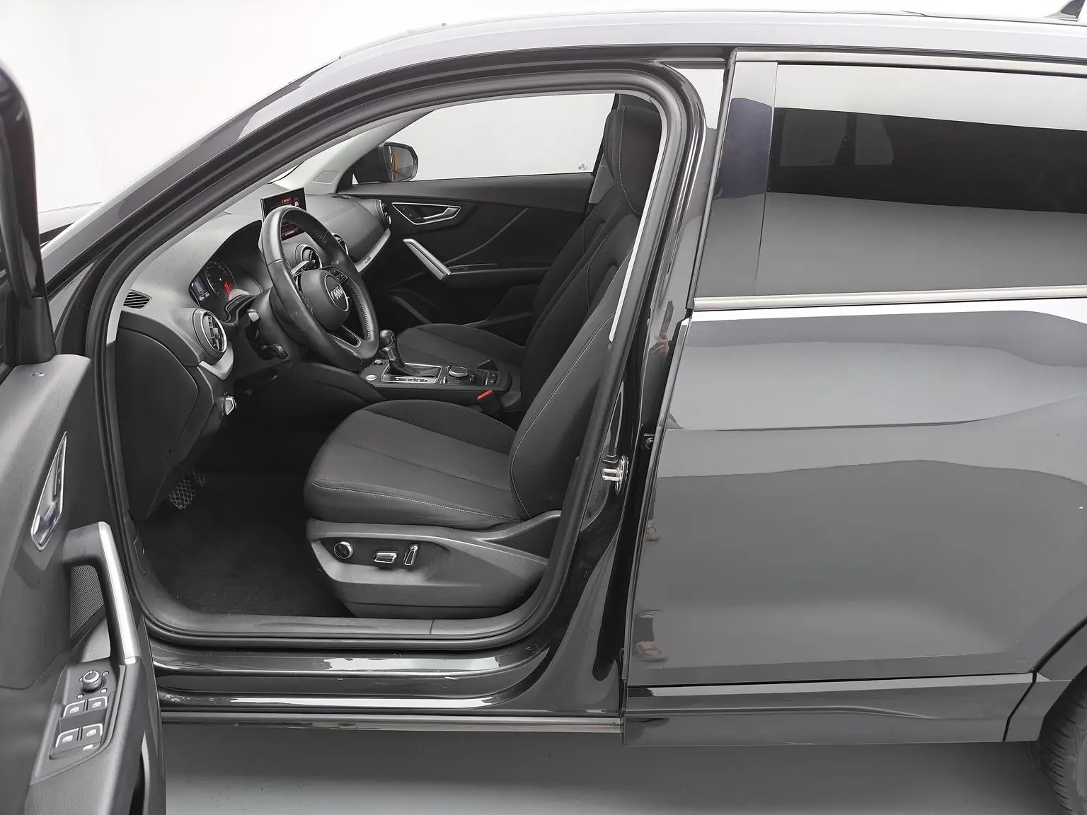 Audi Q2L 2020 35TFSI Progressive Dynamic