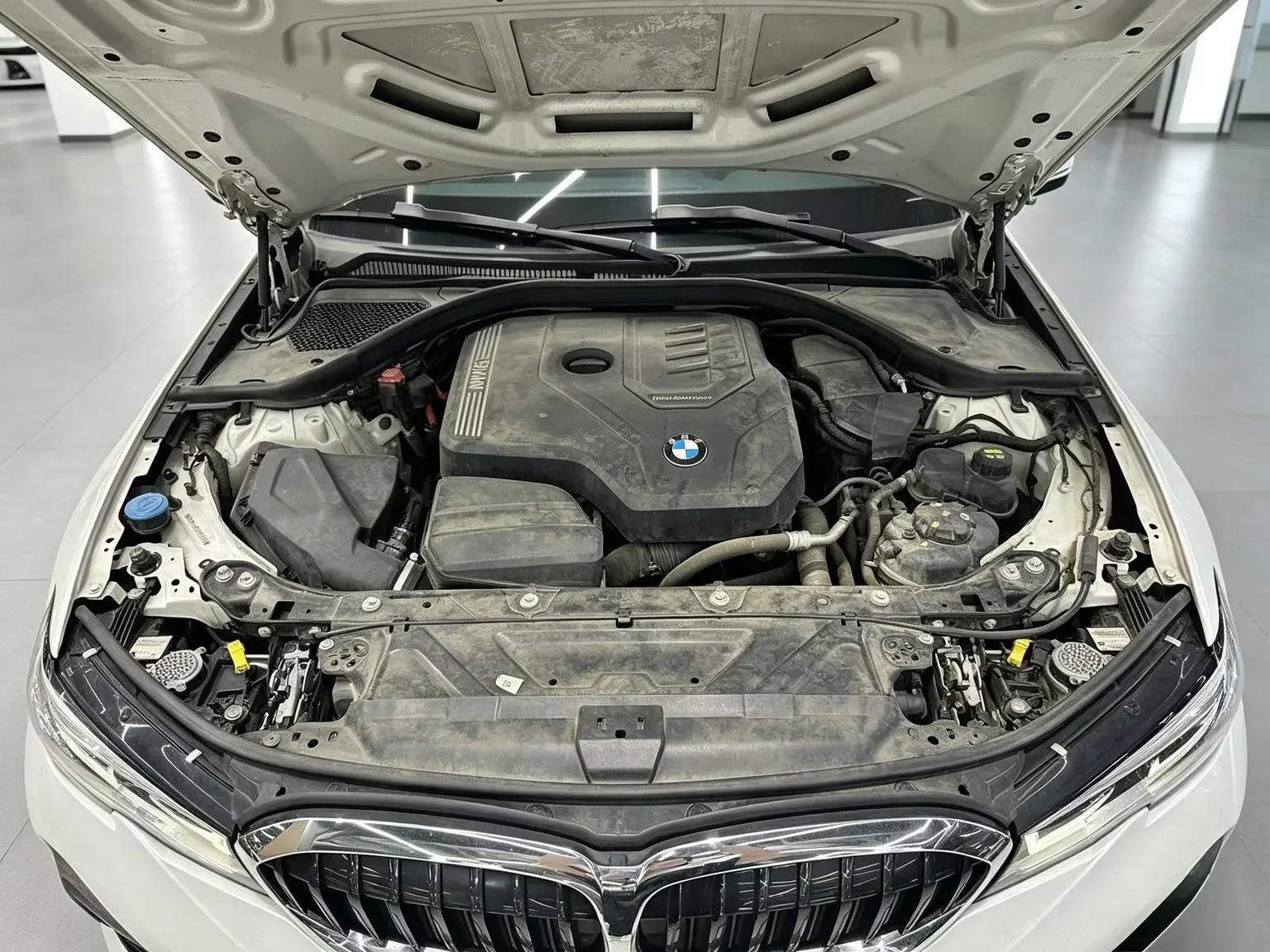 BMW 3 Series 2020 325Li M Sport Package