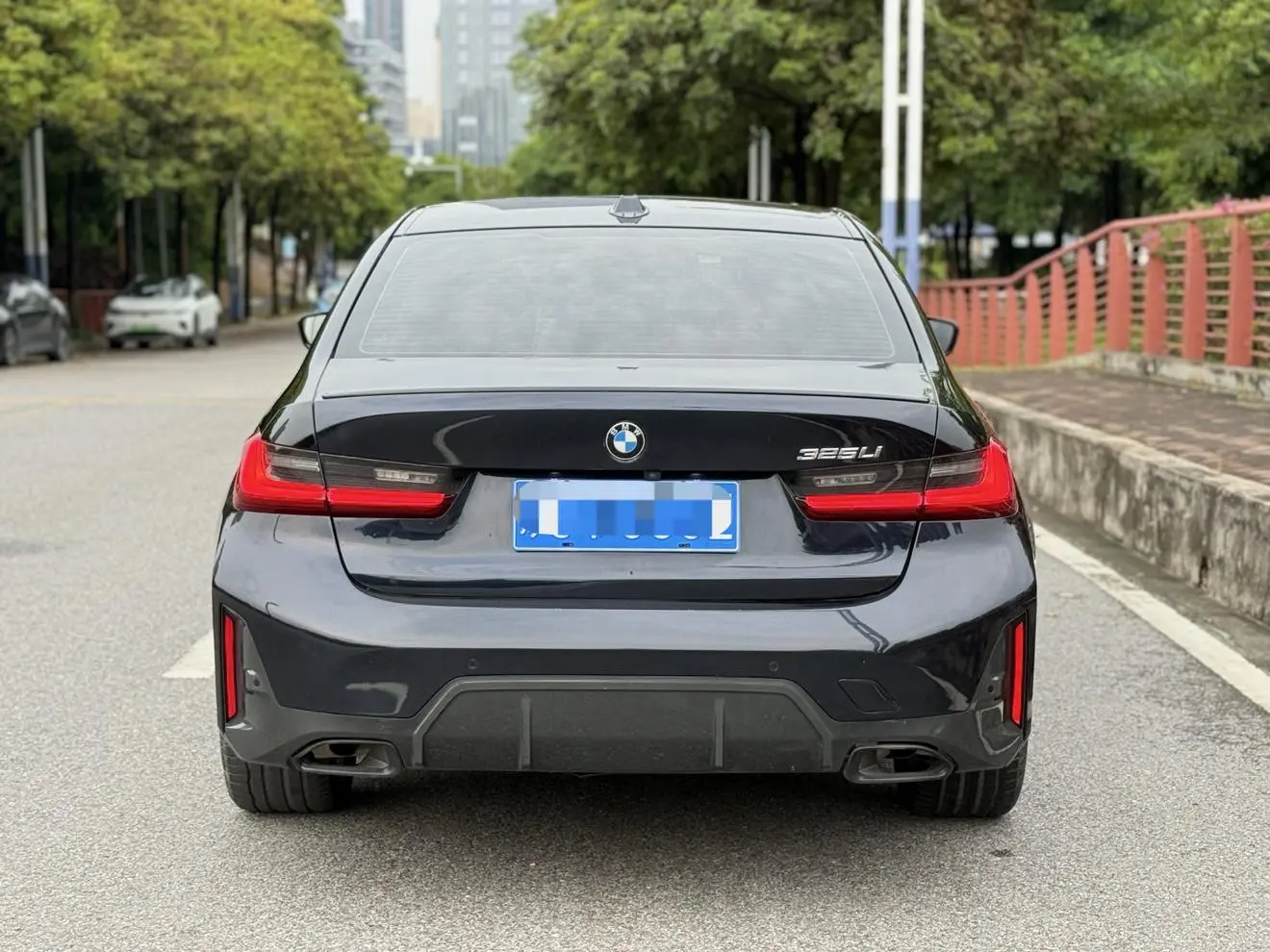 BMW 3 Series 2023 325Li M Sport Shadow Night Package