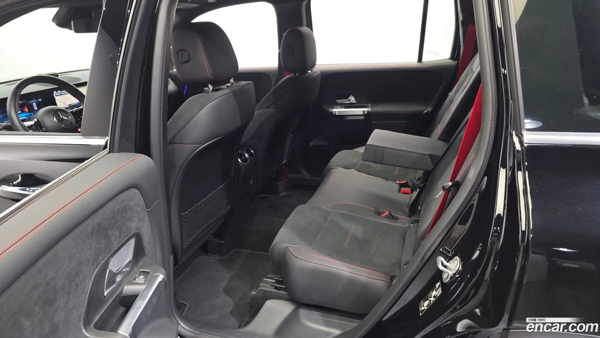 Mercedes-Benz GLB-Class AMG GLB35 4MATIC 2023
