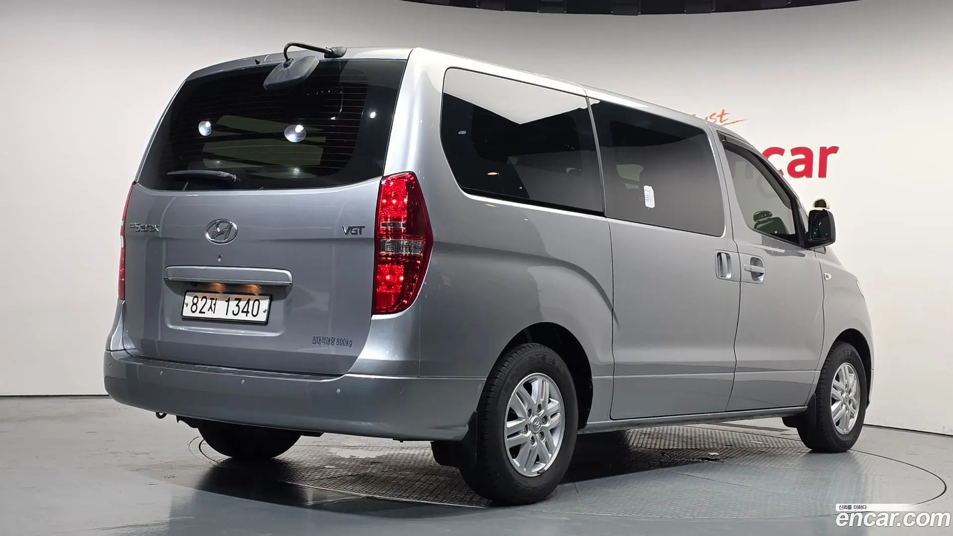 Hyundai Starex Van 3-Seater