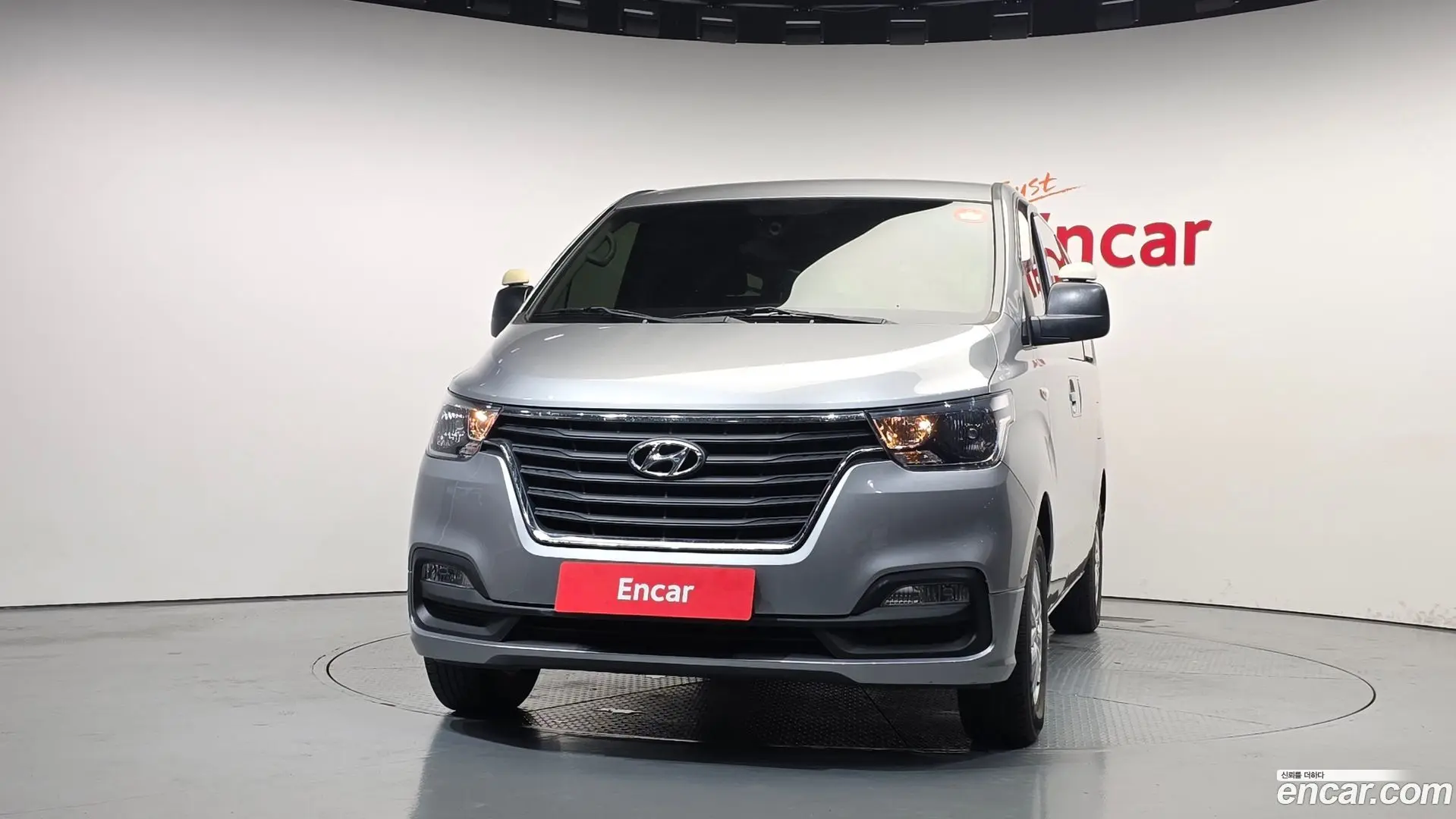 Hyundai Starex Van 3-Seater