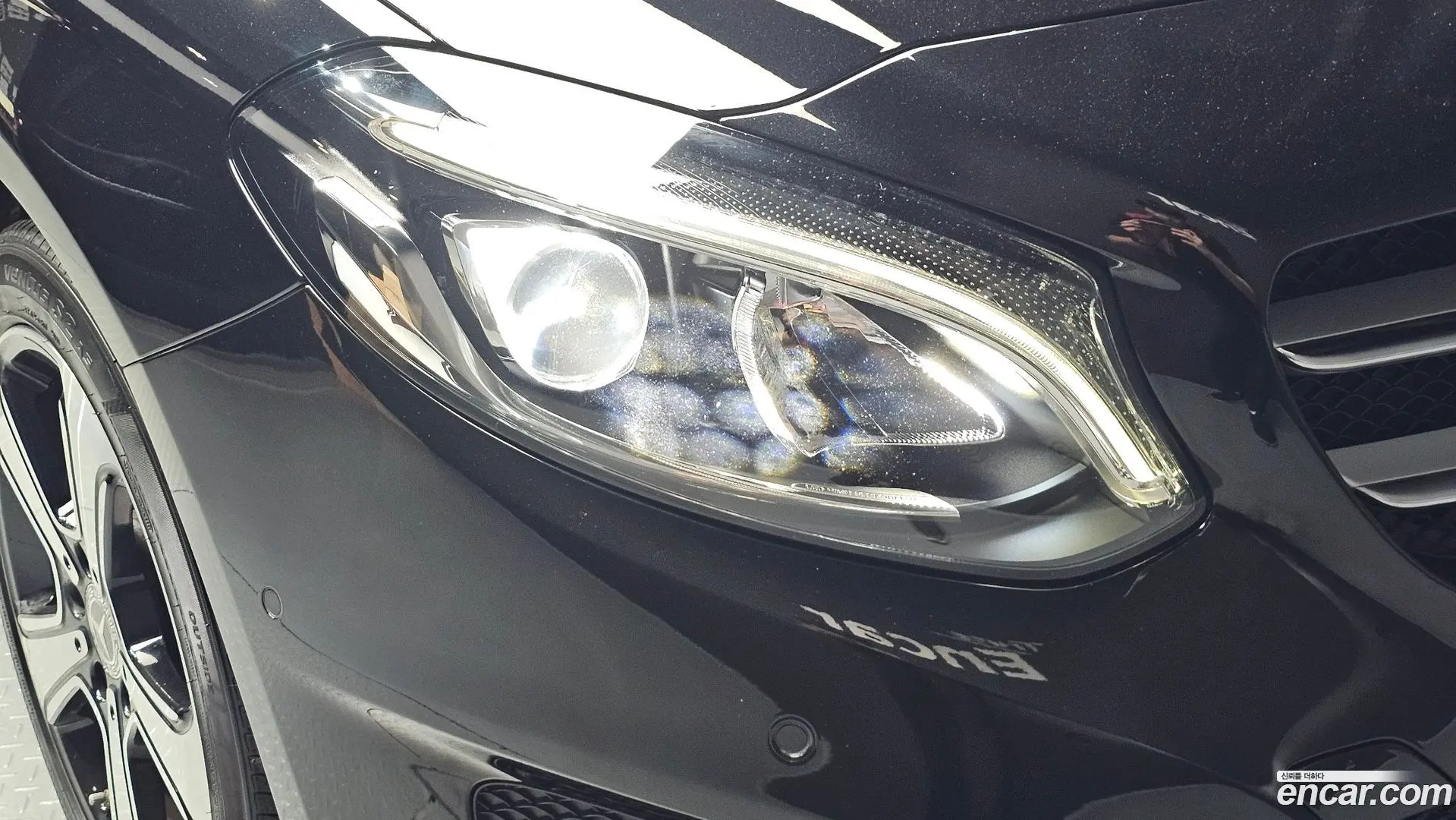 Mercedes-Benz B-Class B220
