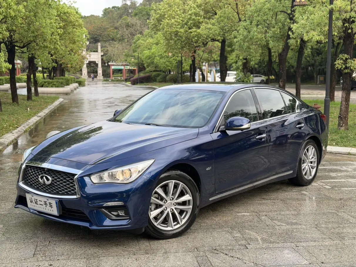 Infiniti Q50L 2018 2.0T Comfort China VI