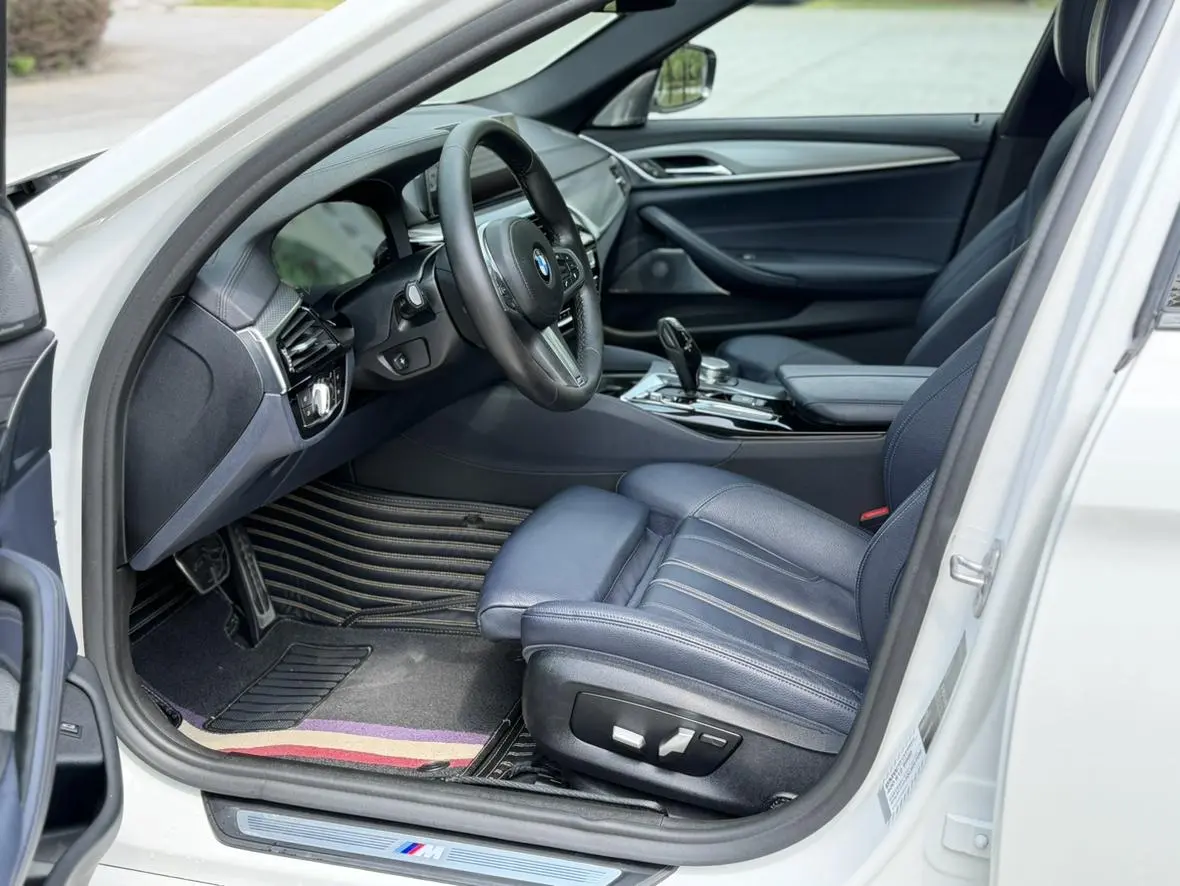 BMW 5 Series ( Import ) 2019 525i M Sport Package
