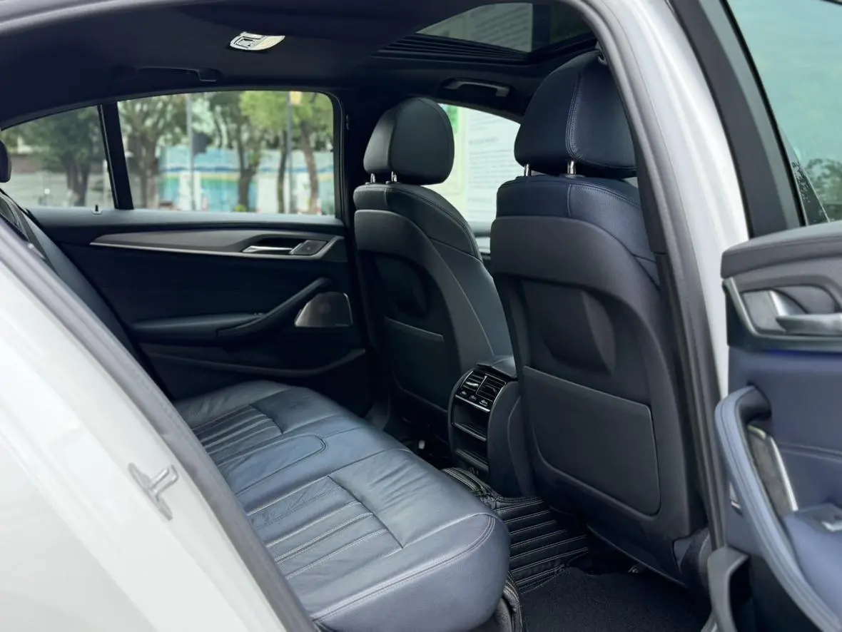 BMW 5 Series ( Import ) 2019 525i M Sport Package