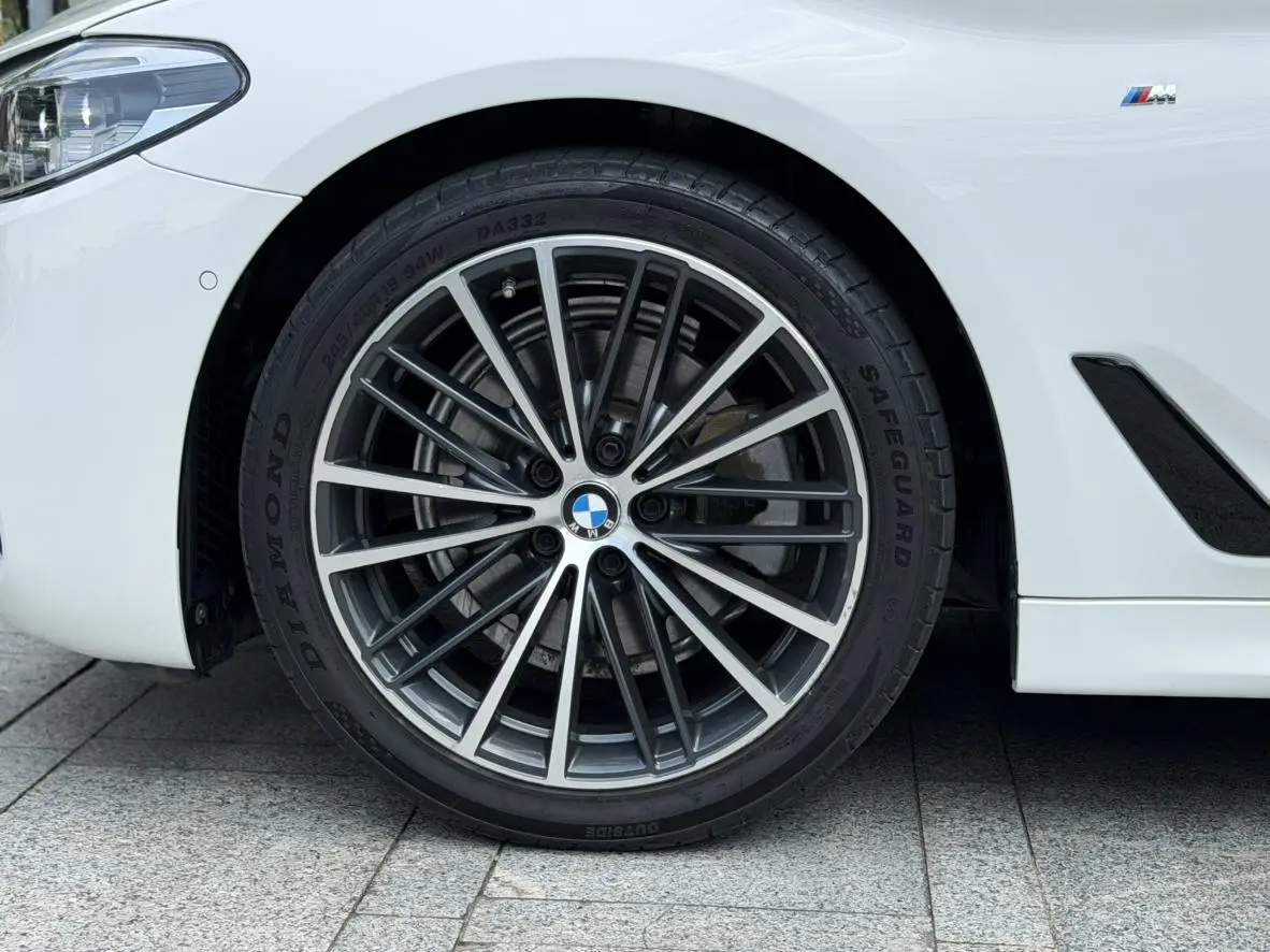 BMW 5 Series ( Import ) 2019 525i M Sport Package