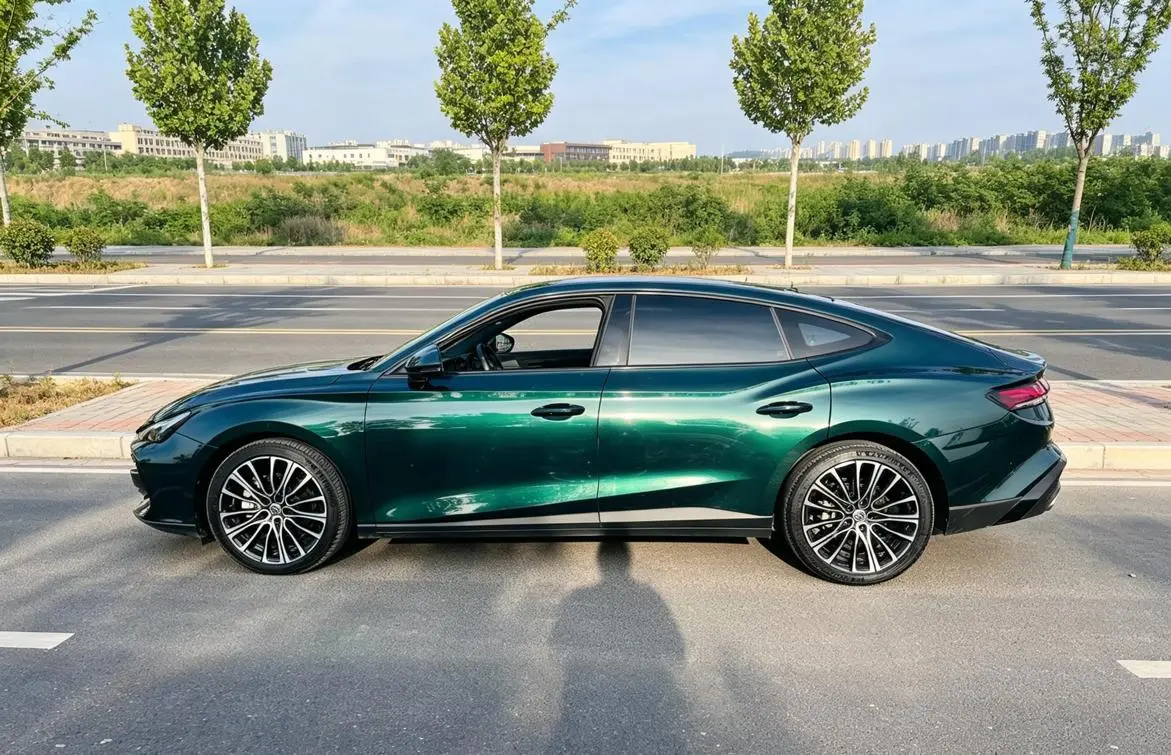 MG MG7 2023 1.5T DCT Luxury