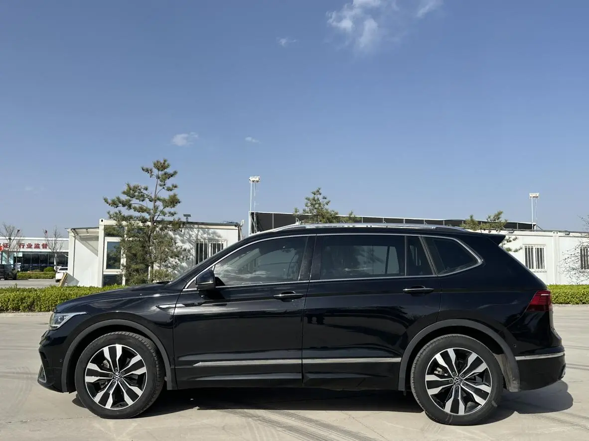 Volkswagen Tiguan L 2022 330TSI Auto 2WD R-Line Premium Enjoy