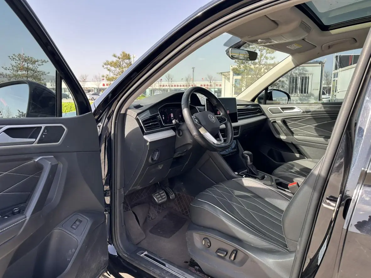 Volkswagen Tiguan L 2022 330TSI Auto 2WD R-Line Premium Enjoy