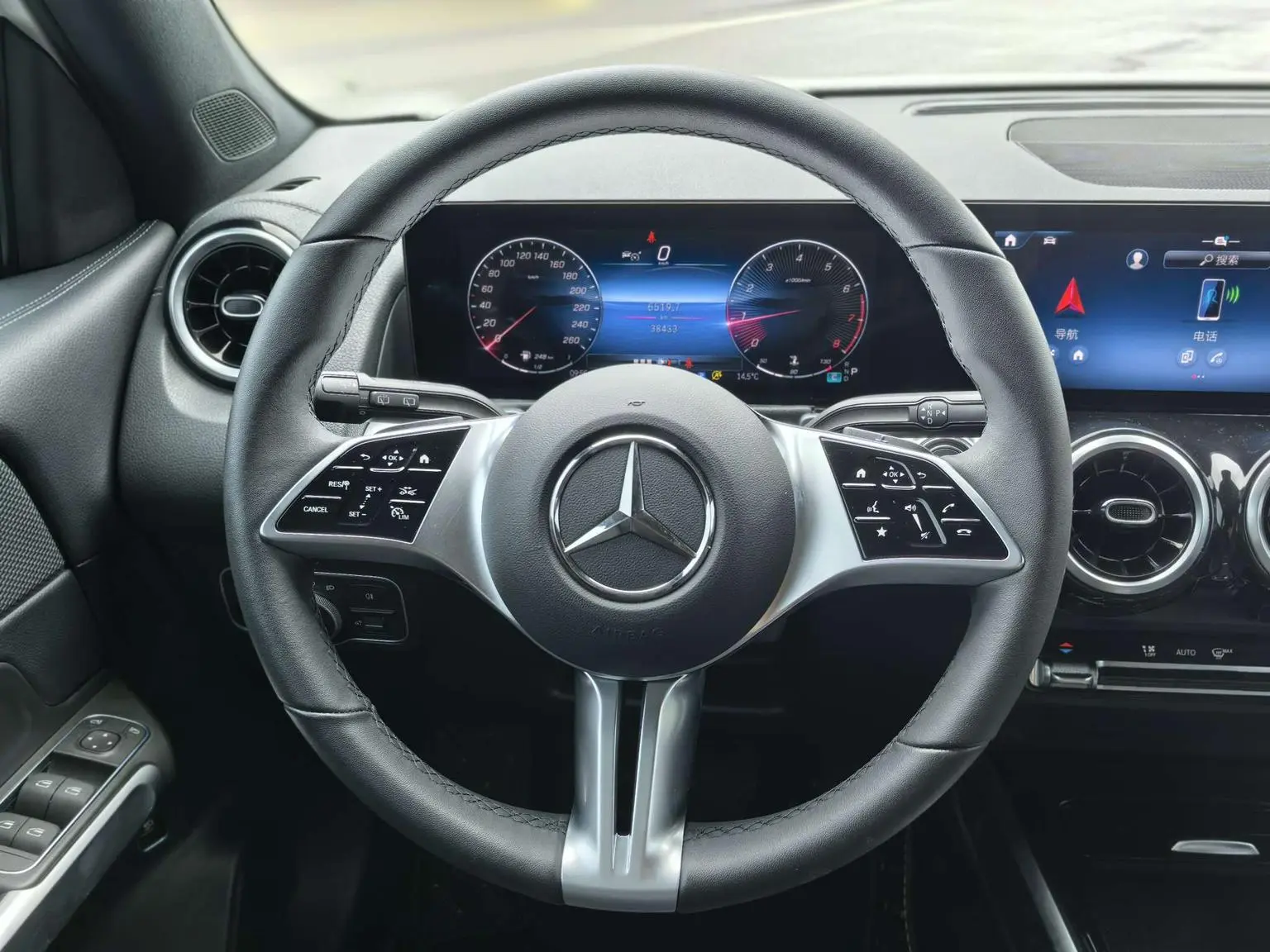 Mercedes-Benz GLB 2024 Facelift GLB 200 Dynamic