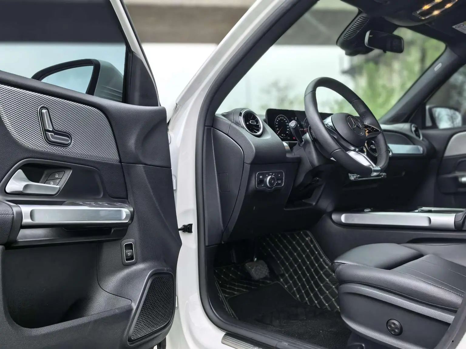 Mercedes-Benz GLB 2024 Facelift GLB 200 Dynamic
