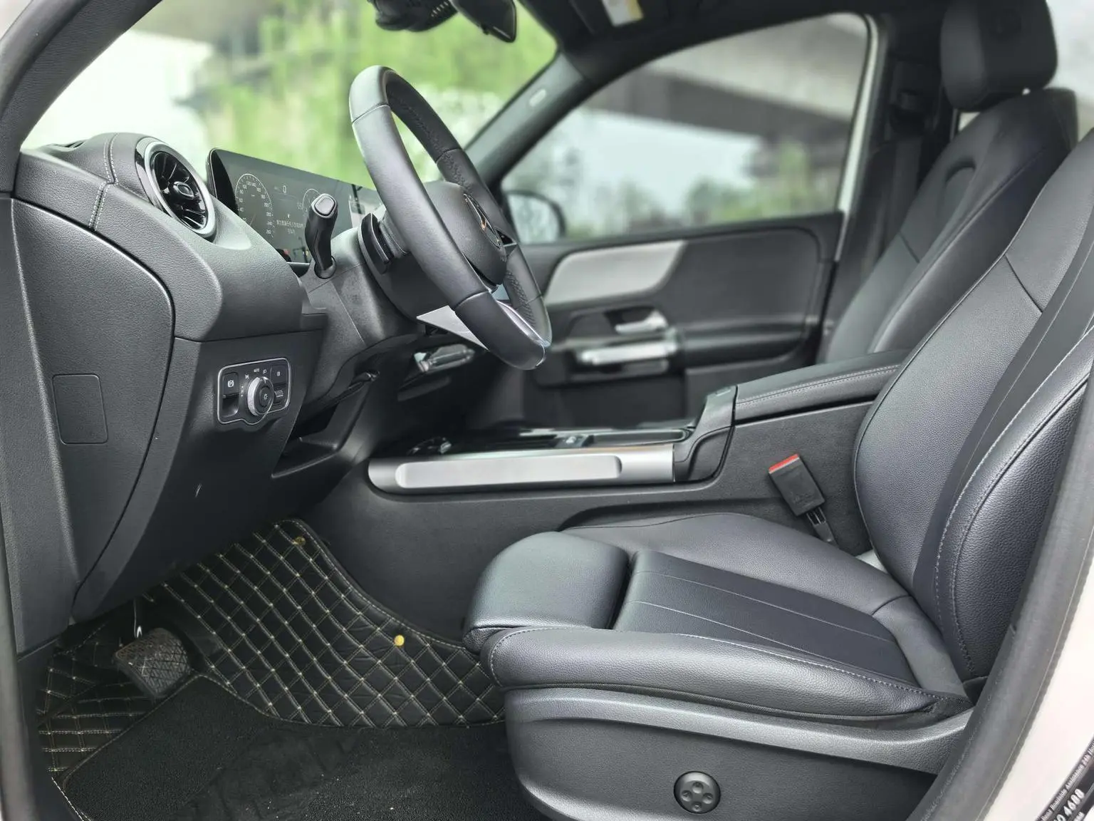 Mercedes-Benz GLB 2024 Facelift GLB 200 Dynamic