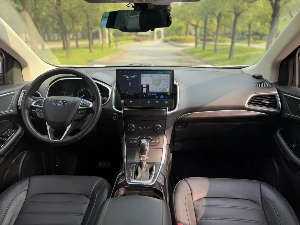 Ford Edge 2018 EcoBoost 245 2WD Sharp Luxury 7 seat China V