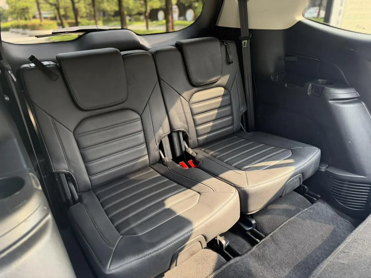 Ford Edge 2018 EcoBoost 245 2WD Sharp Luxury 7 seat China V