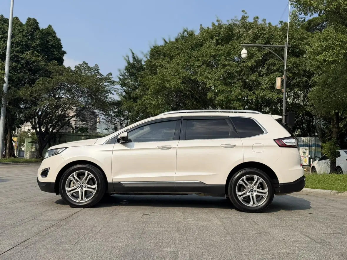 Ford Edge 2018 EcoBoost 245 2WD Sharp Luxury 7 seat China V