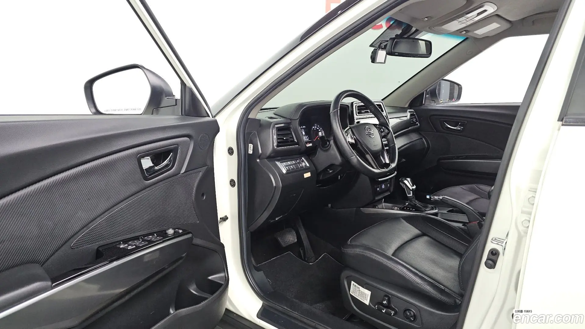 KG Mobility TIBOLI Gasoline 1.5 2WD 2021