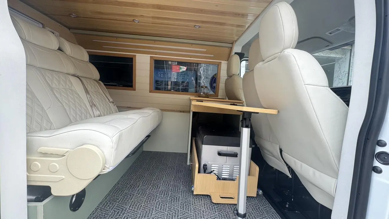 2023 2.0T Auto Diesel Business 7 seat
