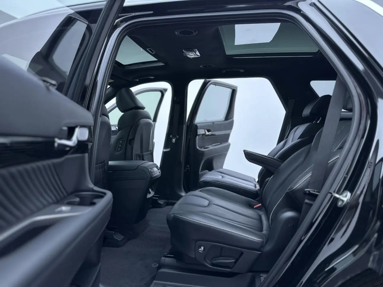 Hyundai 2023 3.5L Auto 4WD Calligraphy 6 seat