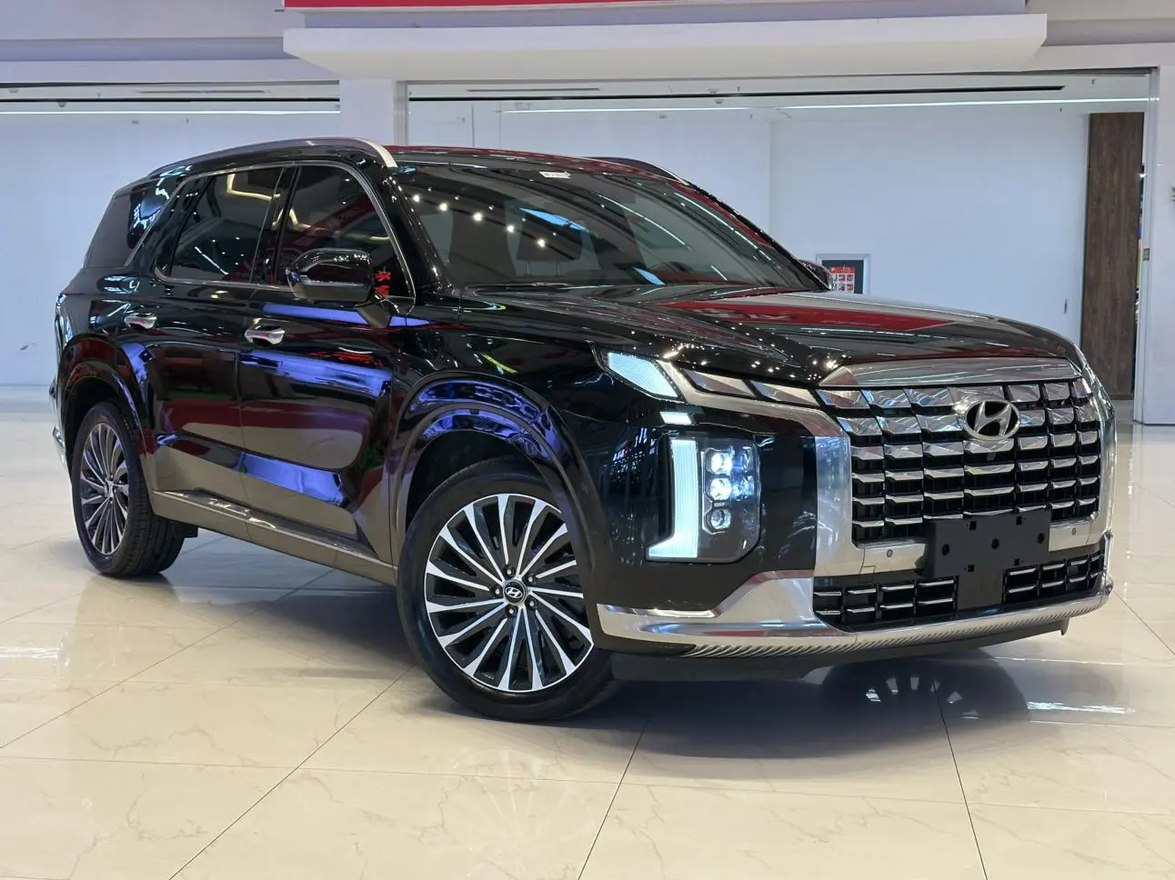 Hyundai 2023 3.5L Auto 4WD Calligraphy 6 seat