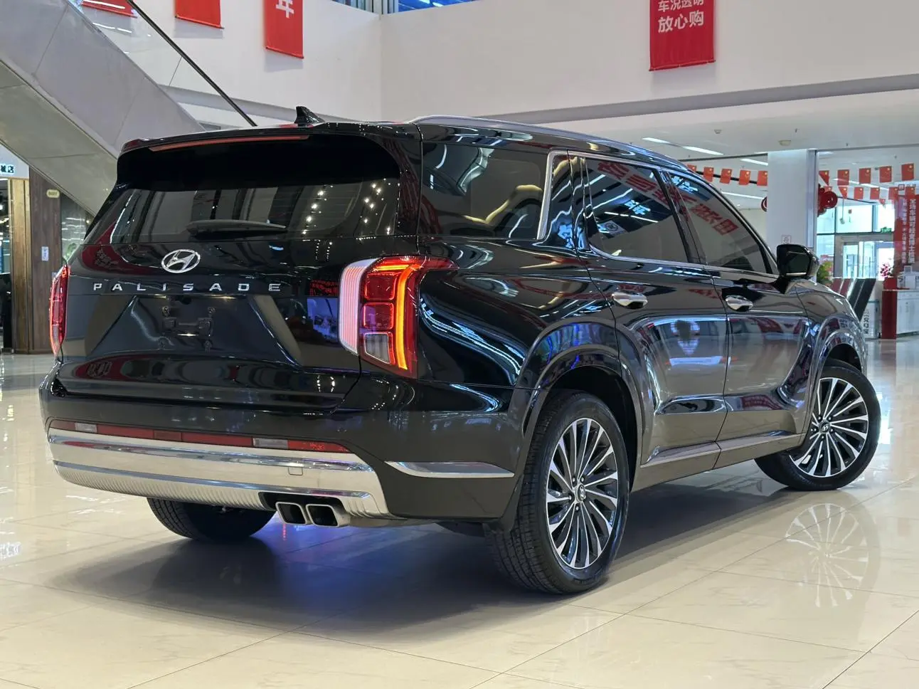 Hyundai 2023 3.5L Auto 4WD Calligraphy 6 seat