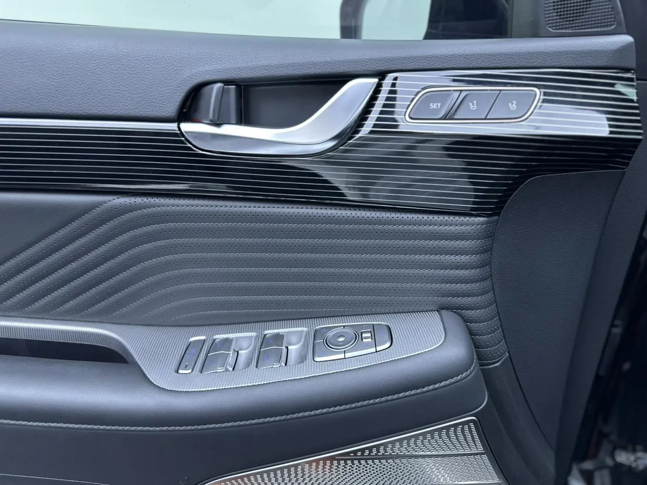 Hyundai 2023 3.5L Auto 4WD Calligraphy 6 seat