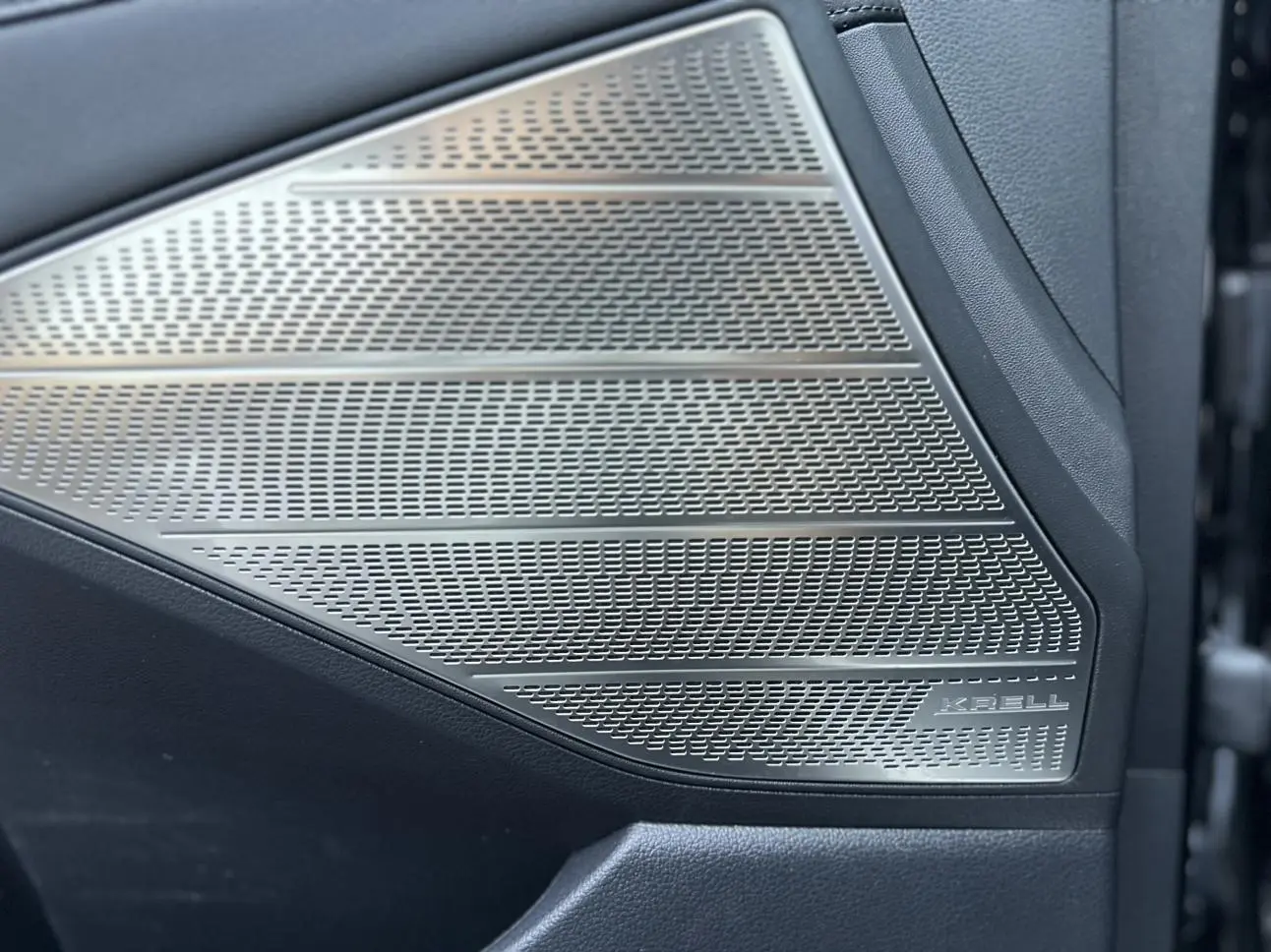 Hyundai 2023 3.5L Auto 4WD Calligraphy 6 seat