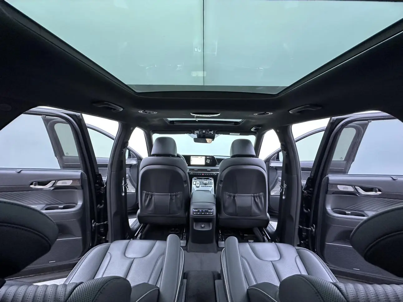 Hyundai 2023 3.5L Auto 4WD Calligraphy 6 seat