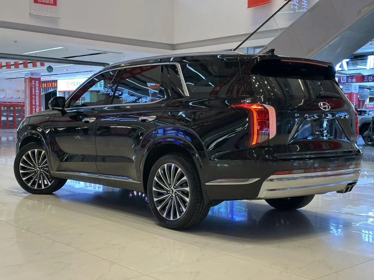 Hyundai 2023 3.5L Auto 4WD Calligraphy 6 seat