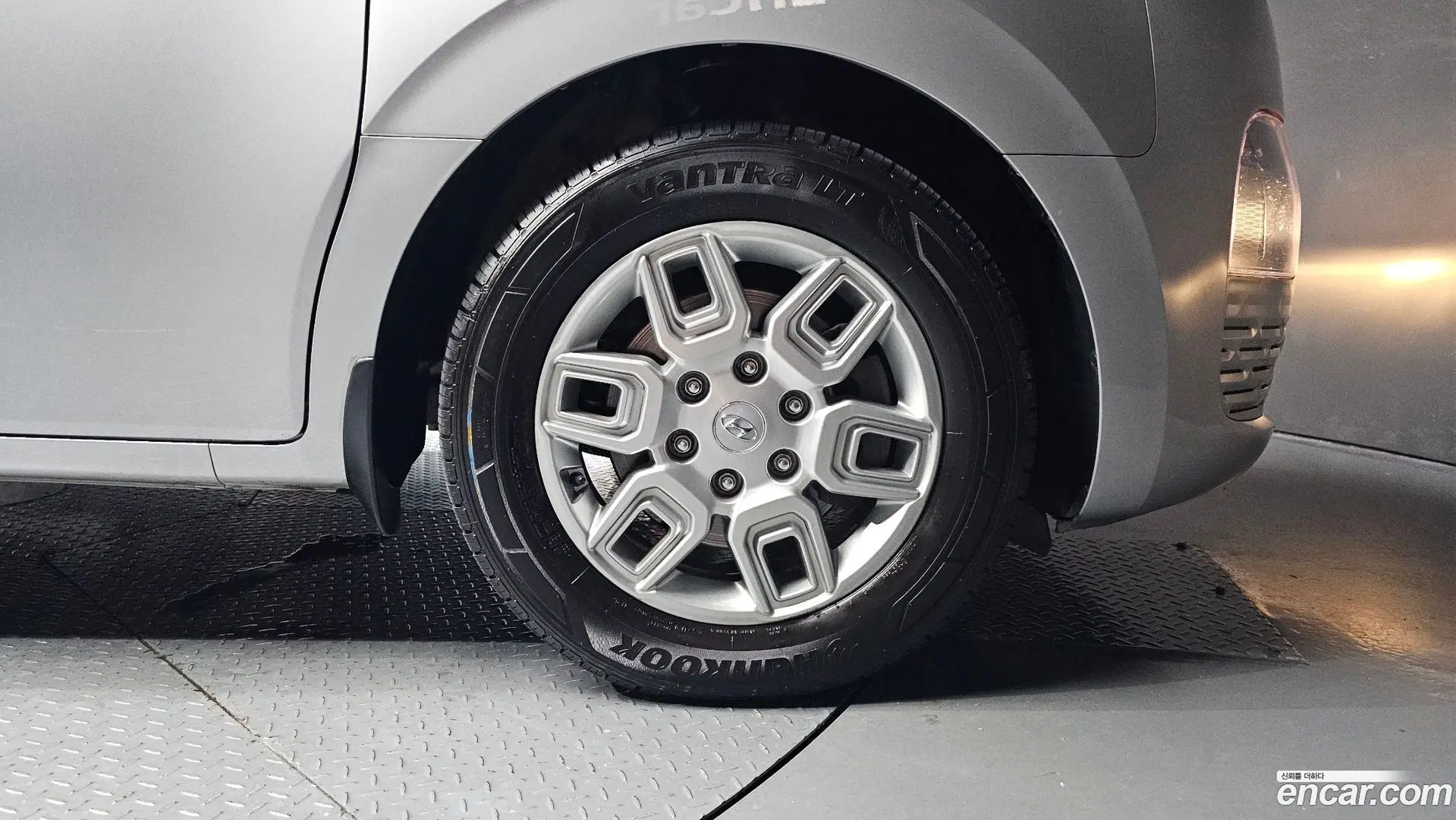 Hyundai Staria Cargo 3-Seater 2022