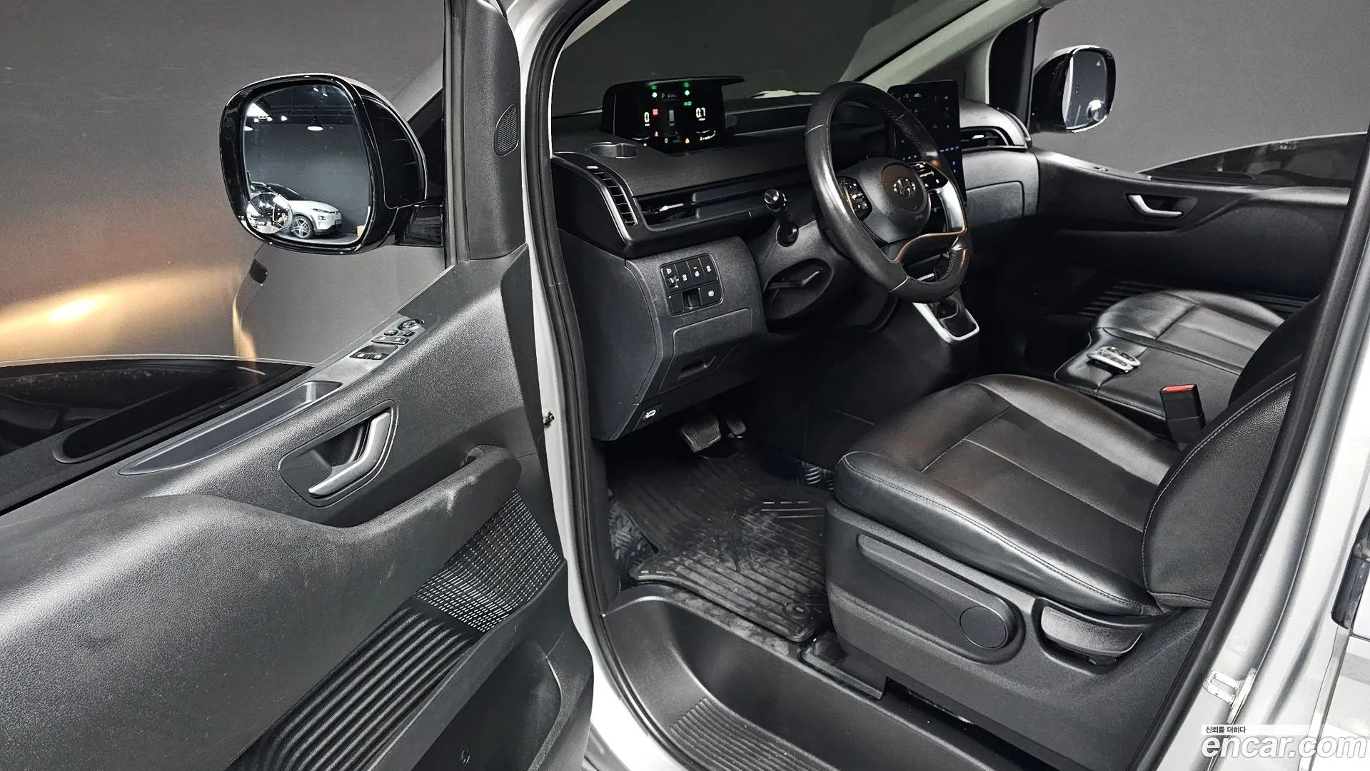 Hyundai Staria Cargo 3-Seater 2022