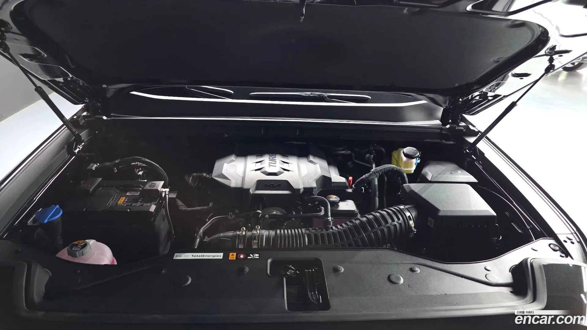 Kia Tasman 2.5T Gasoline 4WD