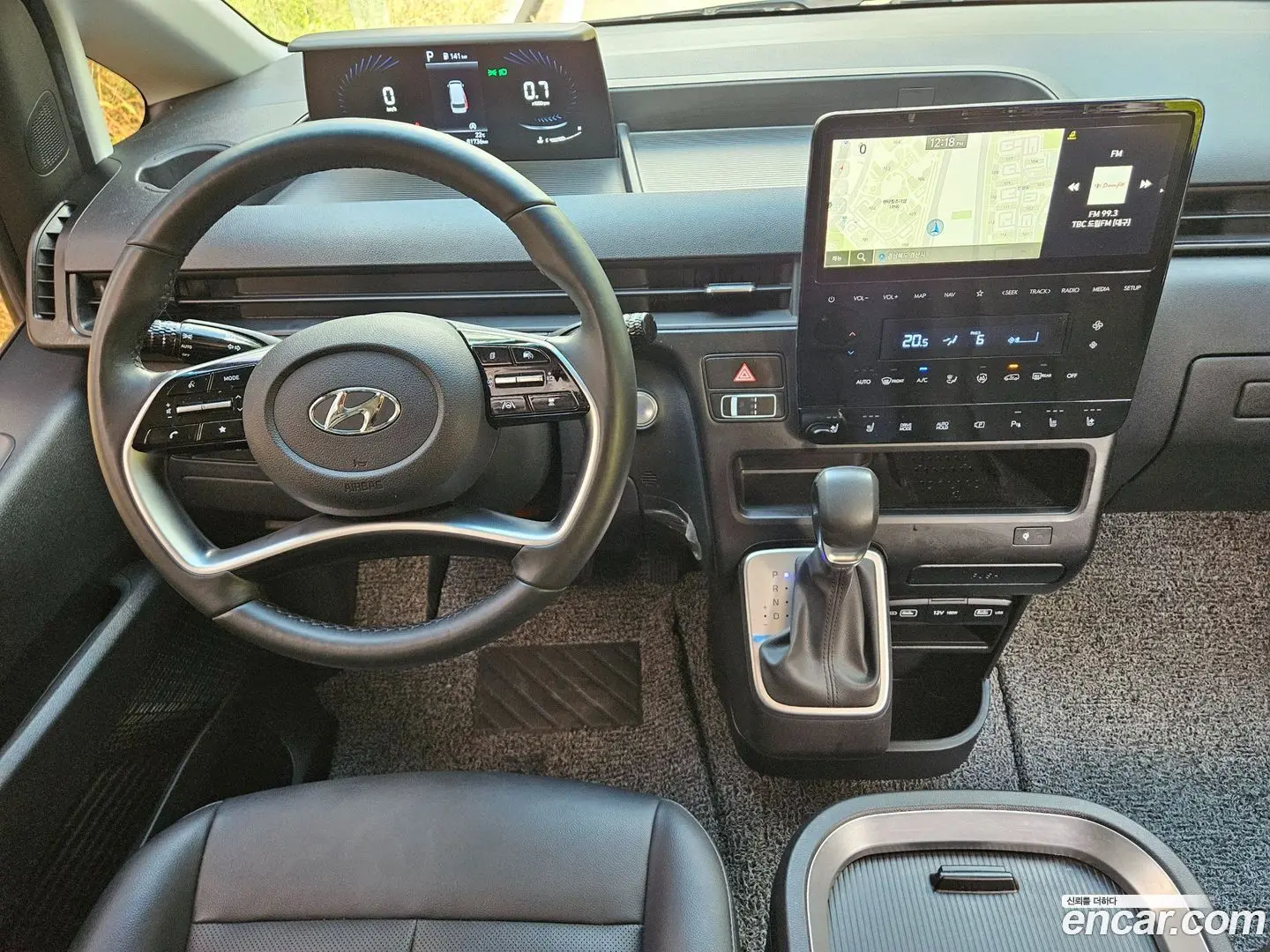Hyundai Staria Cargo 5-Seater 2022