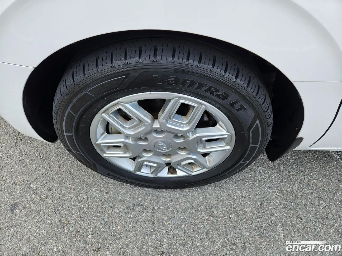 Hyundai Staria Cargo 5-Seater 2022