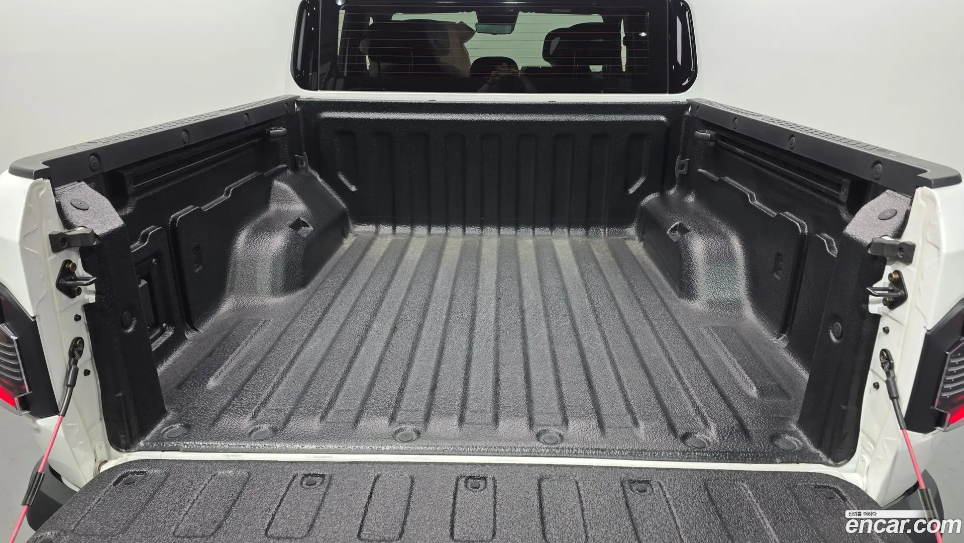 Kia Tasman 2.5T Gasoline 4WD