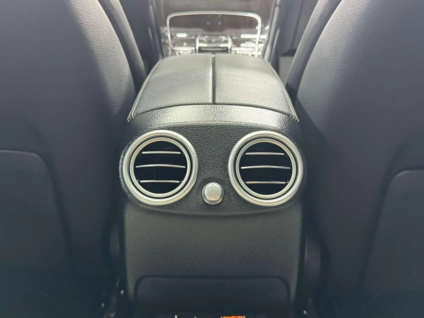 Mercedes-Benz GLC 2019 GLC 260 L 4MATIC Dynamic