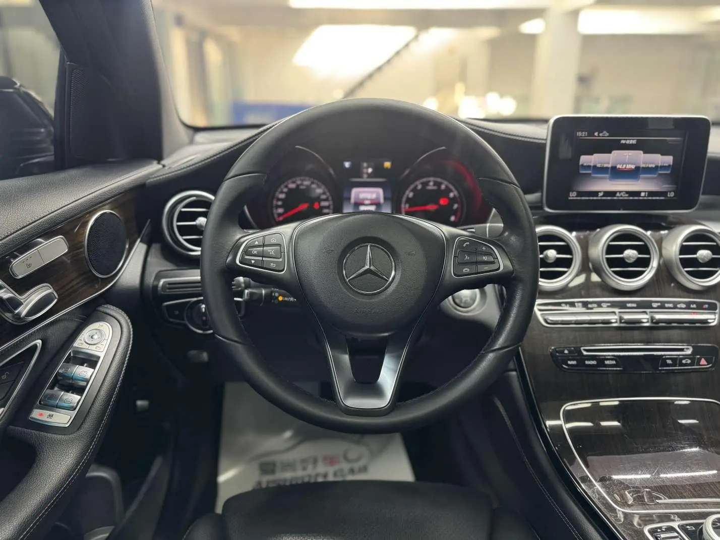 Mercedes-Benz GLC 2019 GLC 260 L 4MATIC Dynamic